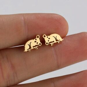 Black koala stainless steel earring stud